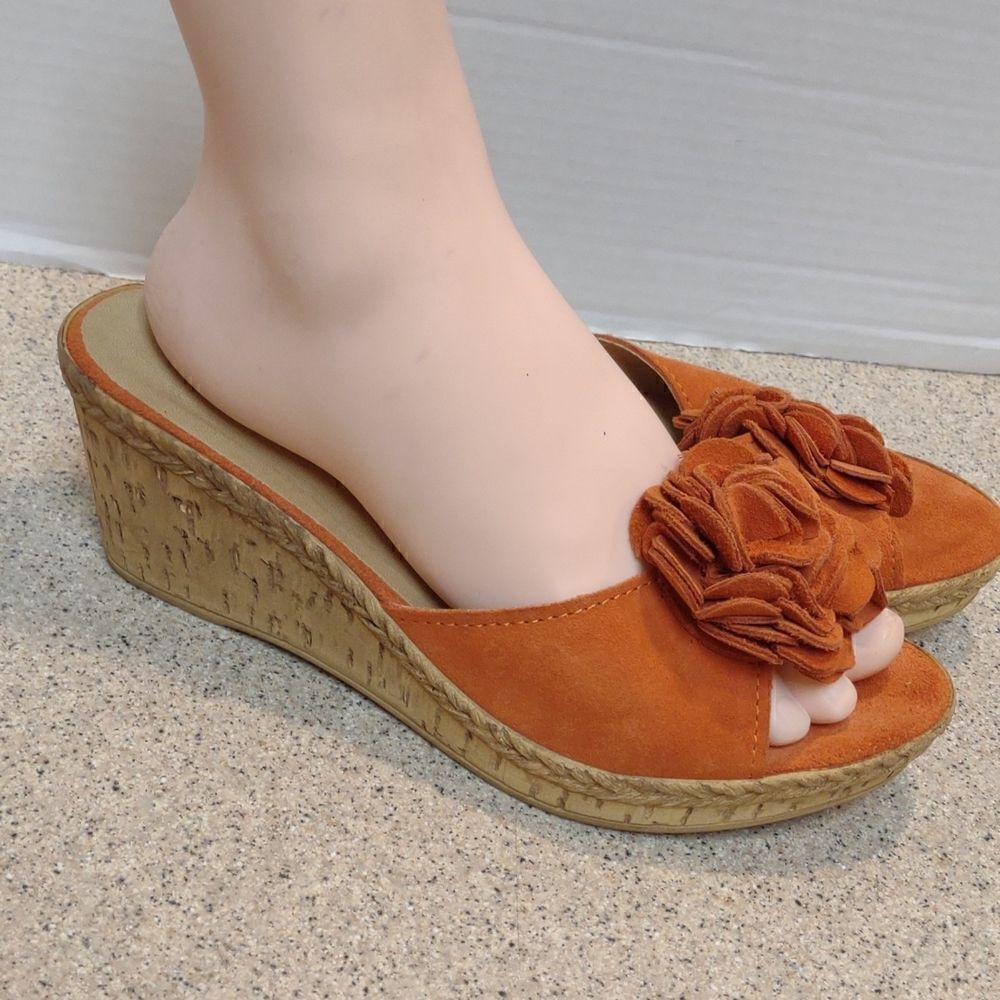 👍 Sotto Sopra Flower Sandals Size 7       A4